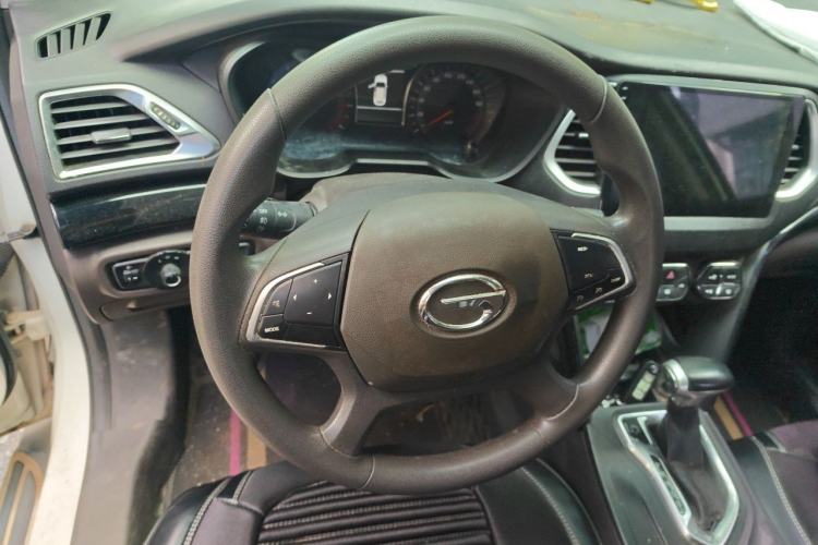 Used GAC Trumpchi GS4 2015 200T G-DCT Elite Edition Steering Wheel
