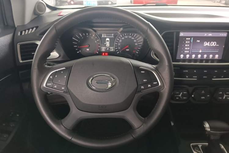 Used GAC Trumpchi GS4 2015 200T G-DCT Luxury Edition Steering Wheel