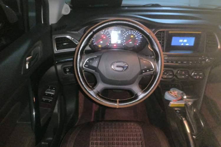 Used GAC Trumpchi GS4 2015 200T G-DCT Elite Edition Steering Wheel