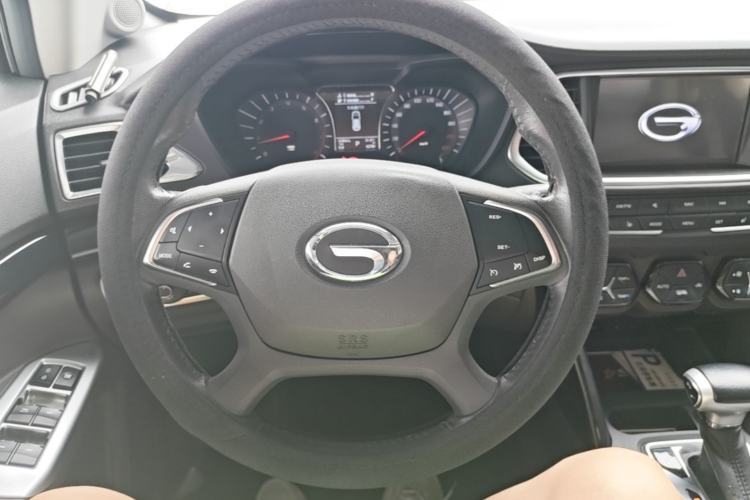 Used GAC Trumpchi GS4 2015 200T G-DCT Prestige Edition Steering Wheel
