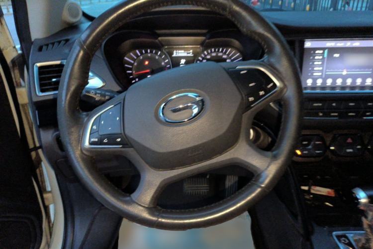 Used GAC Trumpchi GS4 2015 200T G-DCT Luxury Edition Steering Wheel