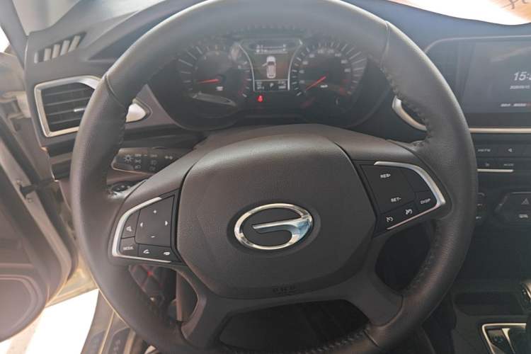 Used GAC Trumpchi GS4 2015 200T G-DCT Luxury Edition Steering Wheel