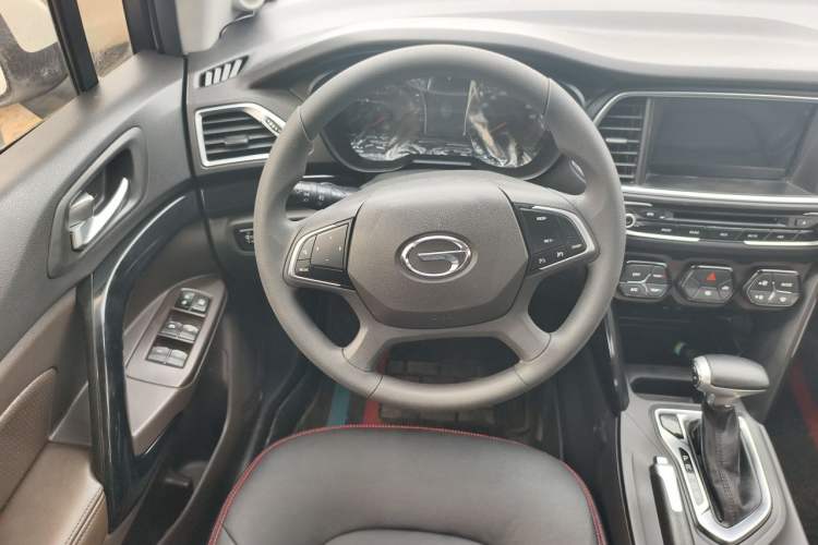 Used GAC Trumpchi GS4 2015 200T G-DCT Elite Edition Steering Wheel