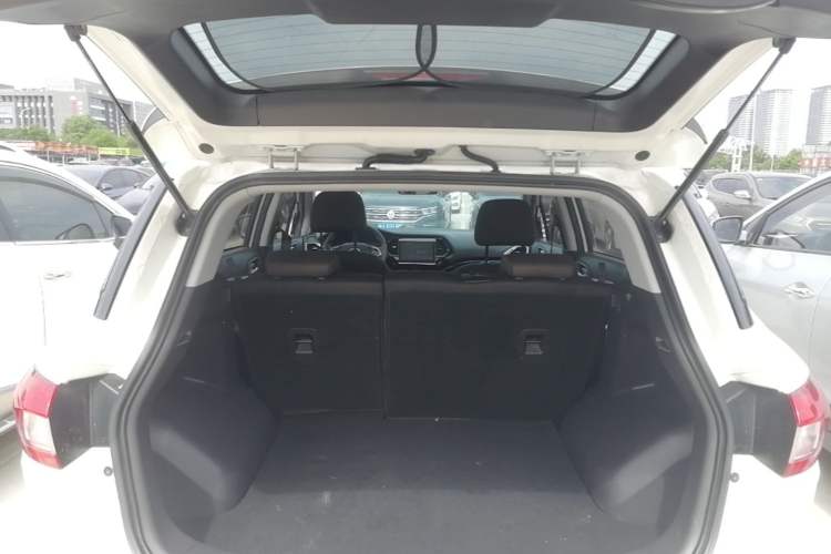 Used GAC Trumpchi GS4 2015 200T G-DCT Elite Edition Trunk