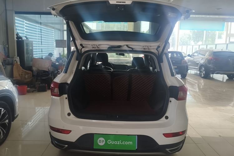 Used GAC Trumpchi GS4 2015 200T G-DCT Elite Edition Trunk
