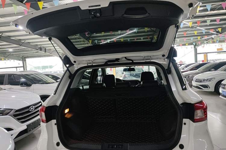 Used GAC Trumpchi GS4 2015 200T G-DCT Luxury Edition Trunk