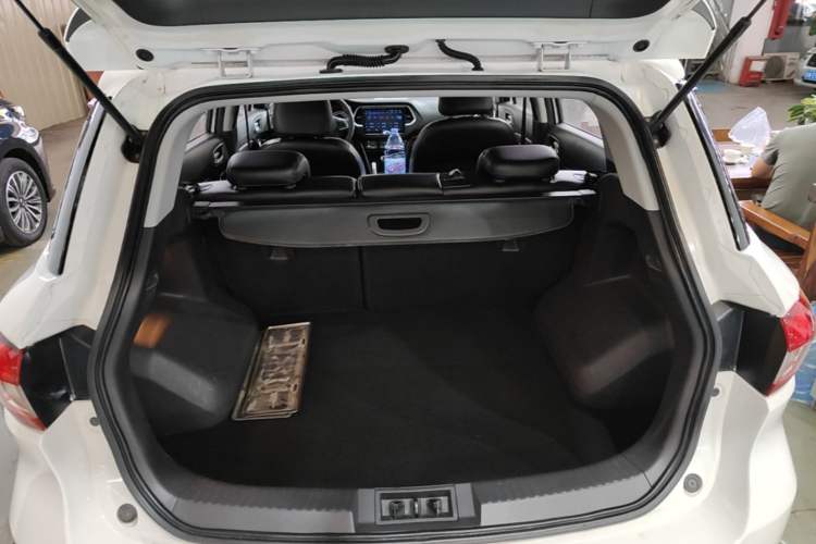 Used GAC Trumpchi GS4 2015 200T G-DCT Elite Edition Trunk