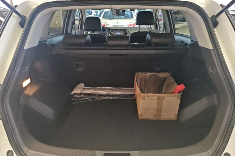 Used GAC Trumpchi GS4 2015 200T G-DCT Luxury Edition Trunk