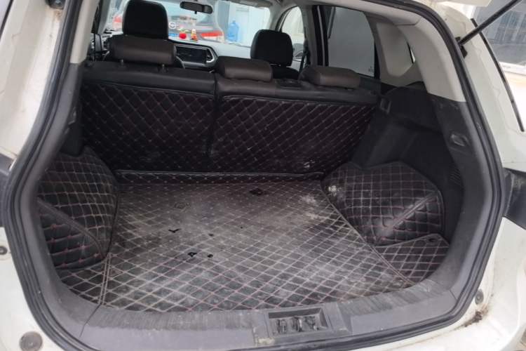 Used GAC Trumpchi GS4 2015 200T G-DCT Luxury Edition Trunk