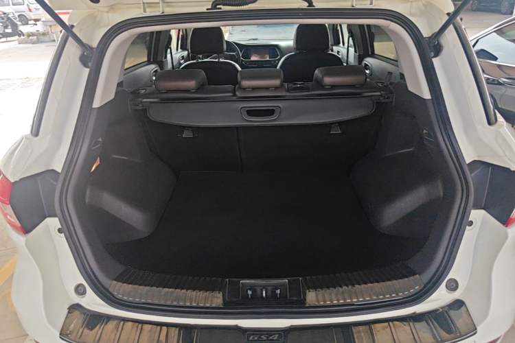 Used GAC Trumpchi GS4 2015 200T G-DCT Luxury Edition Trunk