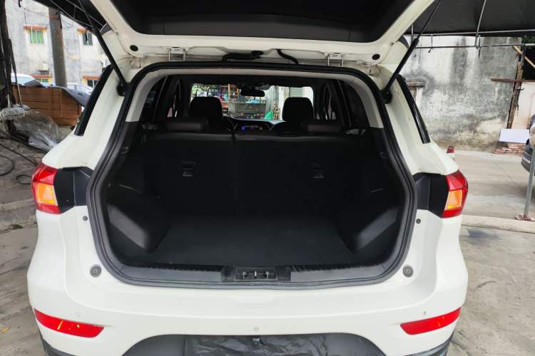Used GAC Trumpchi GS4 2015 200T Manual Elite Edition Trunk