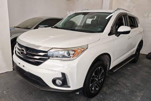 GAC Trumpchi GS4 2015 200T Manual Luxury Edition مستعملة