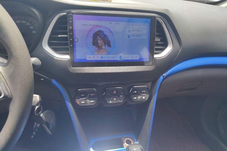 Used GAC Trumpchi GS4 2015 200T Manual Elite Edition Audio And AC Panel