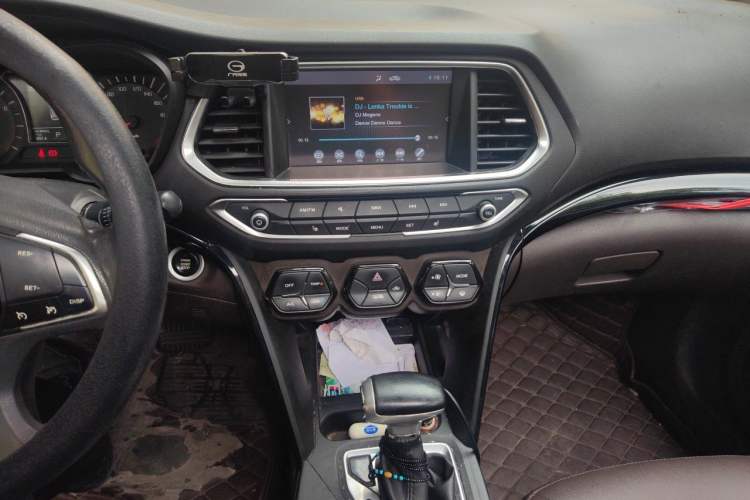 Used GAC Trumpchi GS4 2015 200T G-DCT Luxury Edition Audio And AC Panel