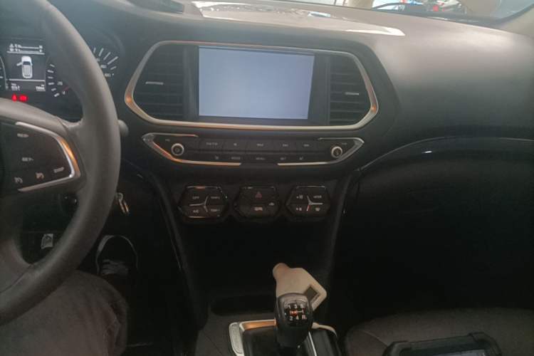 Used GAC Trumpchi GS4 2015 200T Manual Luxury Edition Audio And AC Panel