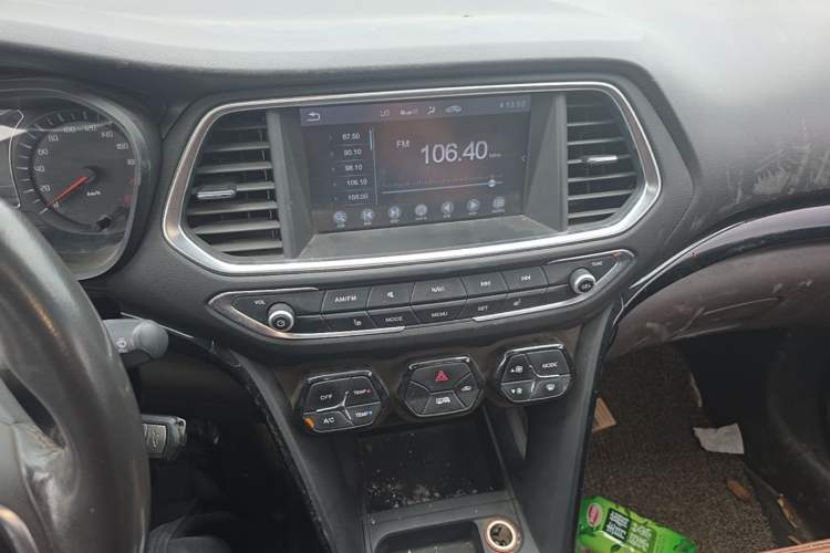 Used GAC Trumpchi GS4 2015 200T Manual Luxury Edition Audio And AC Panel