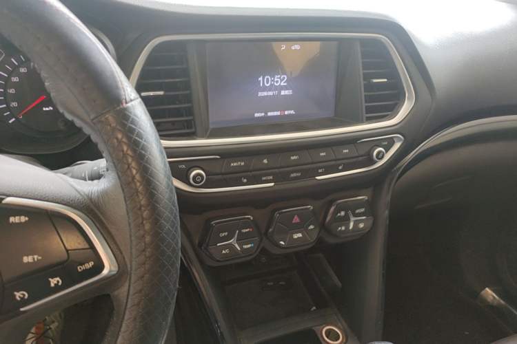 Used GAC Trumpchi GS4 2015 200T Manual Luxury Edition Audio And AC Panel
