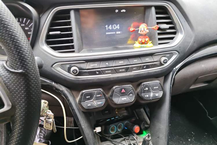 Used GAC Trumpchi GS4 2015 200T Manual Luxury Edition Audio And AC Panel