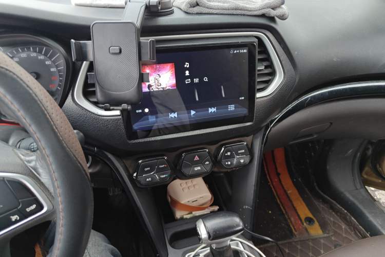 Used GAC Trumpchi GS4 2015 200T G-DCT Luxury Edition Audio And AC Panel