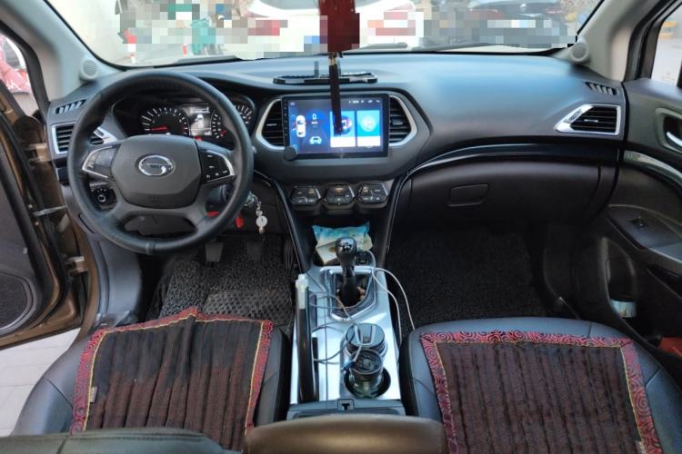 Used GAC Trumpchi GS4 2015 200T Manual Elite Edition Center Console