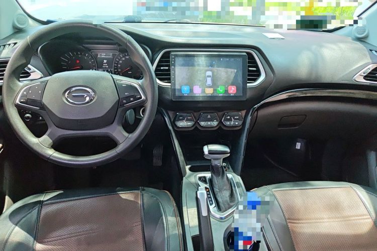 Used GAC Trumpchi GS4 2015 200T G-DCT Elite Edition Center Console