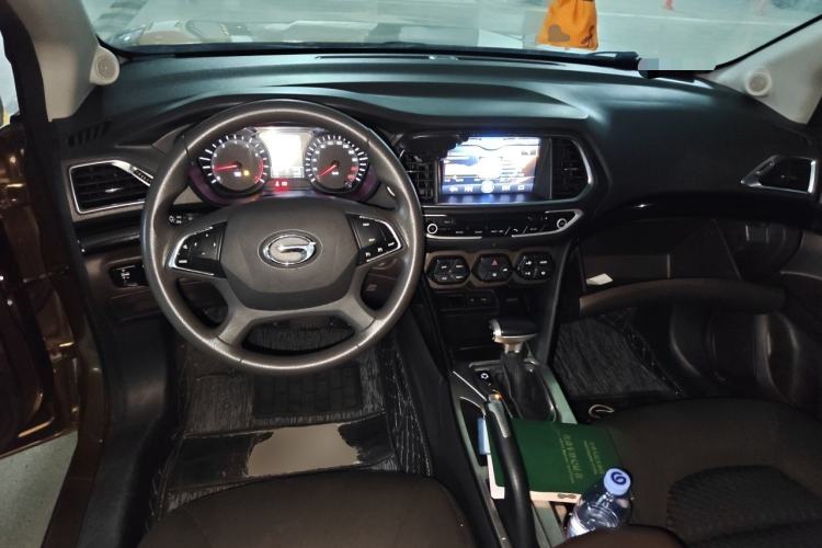 Used GAC Trumpchi GS4 2015 200T G-DCT Elite Edition Center Console
