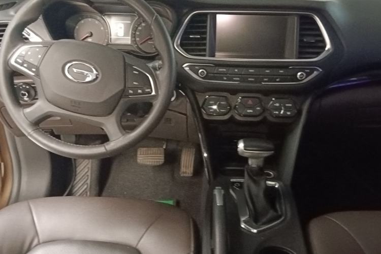 Used GAC Trumpchi GS4 2015 200T G-DCT Luxury Edition Center Console