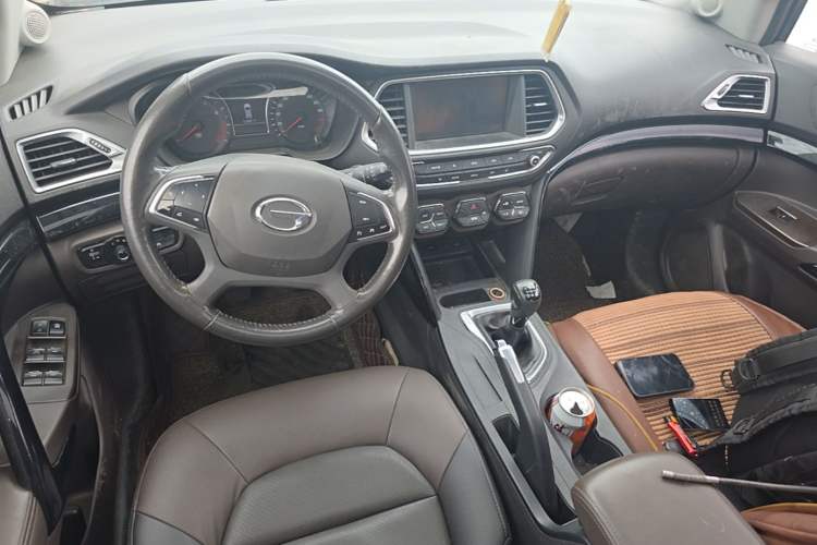 Used GAC Trumpchi GS4 2015 200T Manual Luxury Edition Center Console