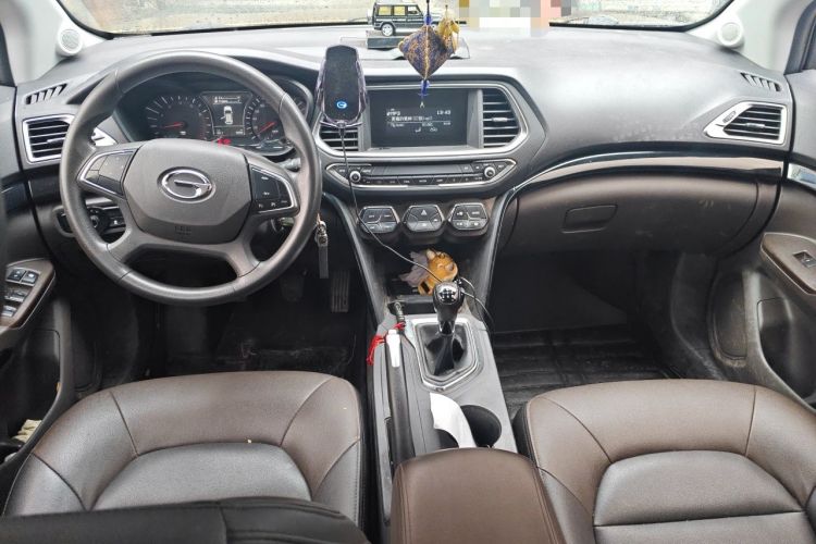 Used GAC Trumpchi GS4 2015 200T Manual Elite Edition Center Console