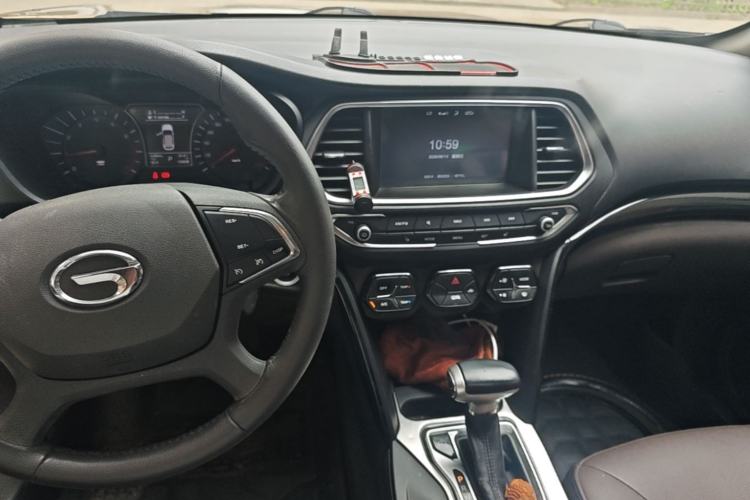 Used GAC Trumpchi GS4 2015 200T G-DCT Luxury Edition Center Console