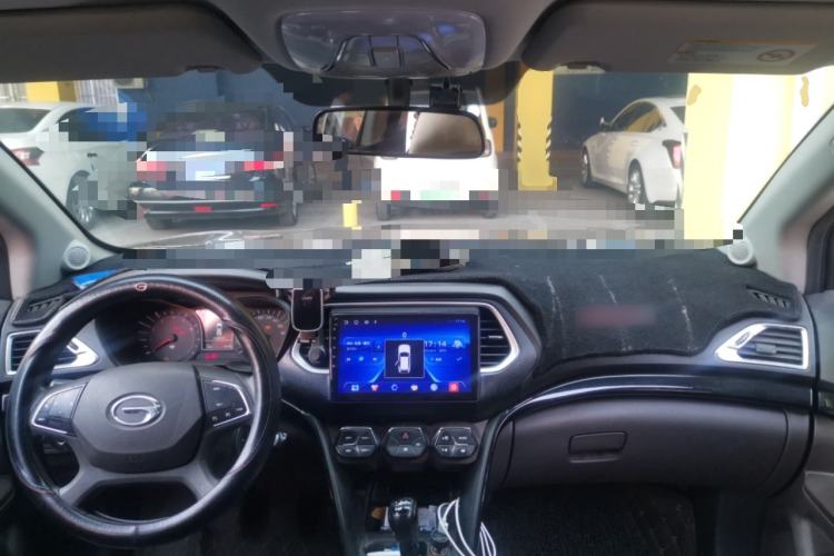 Used GAC Trumpchi GS4 2015 200T Manual Elite Edition Center Console