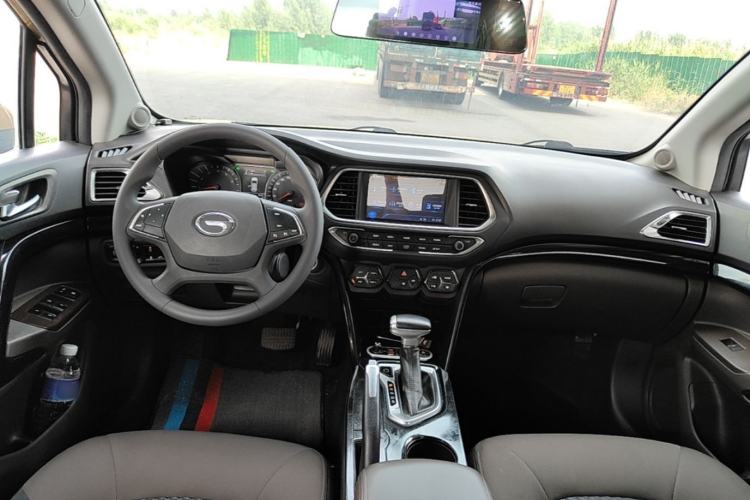 Used GAC Trumpchi GS4 2015 200T G-DCT Elite Edition Center Console