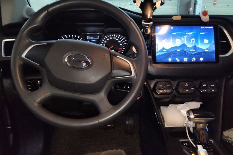 Used GAC Trumpchi GS4 2015 200T G-DCT Comfort Edition Center Console