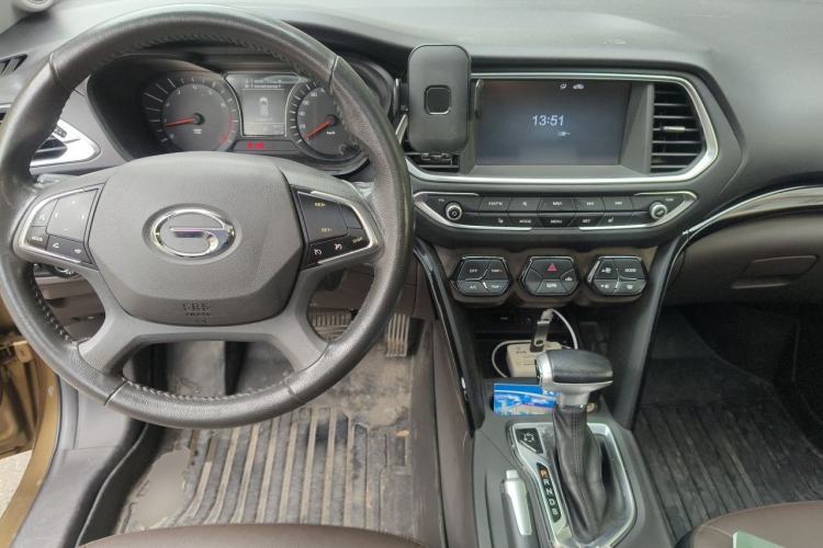 Used GAC Trumpchi GS4 2015 200T G-DCT Luxury Edition Center Console