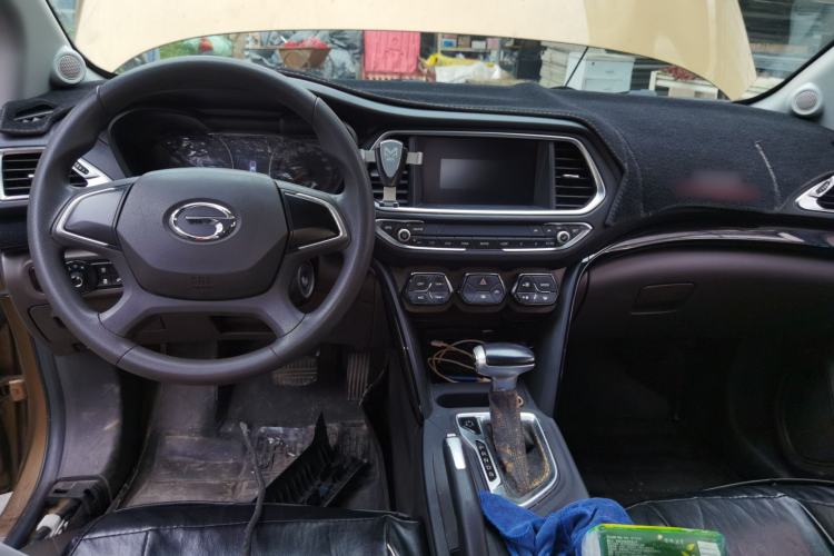 Used GAC Trumpchi GS4 2015 200T G-DCT Comfort Edition Center Console