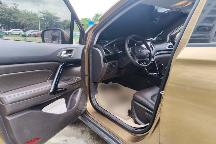 Used GAC Trumpchi GS4 2015 200T Manual Elite Edition Driver Seat