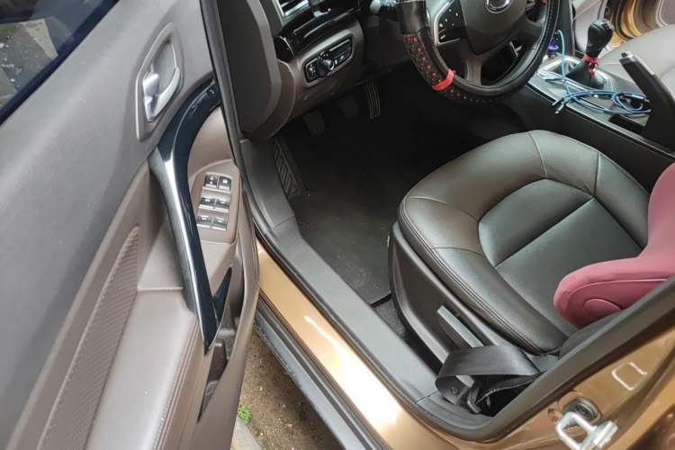 Used GAC Trumpchi GS4 2015 200T Manual Elite Edition Driver Seat