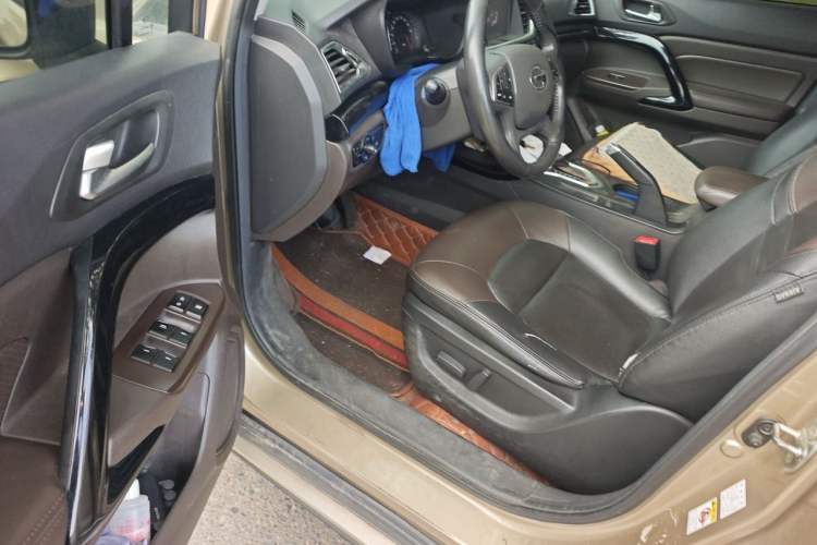 Used GAC Trumpchi GS4 2015 200T G-DCT Luxury Edition Driver Seat