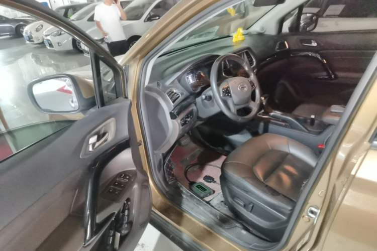Used GAC Trumpchi GS4 2015 200T G-DCT Luxury Edition Driver Seat