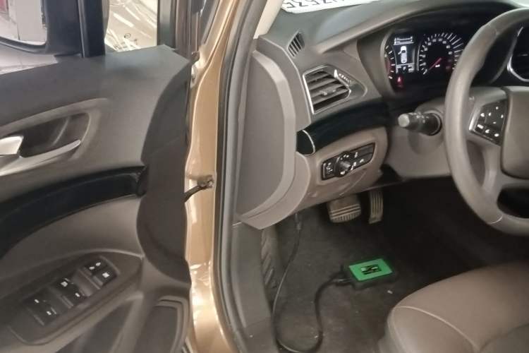Used GAC Trumpchi GS4 2015 200T G-DCT Luxury Edition Driver Seat