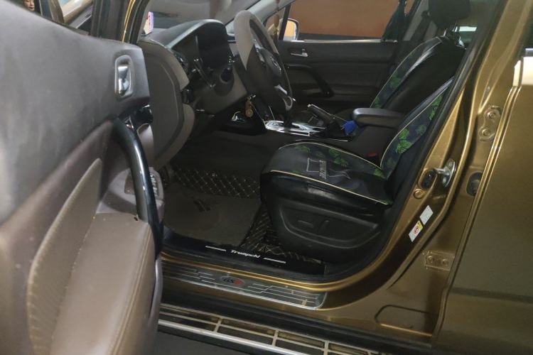 Used GAC Trumpchi GS4 2015 200T Manual Luxury Edition Driver Seat