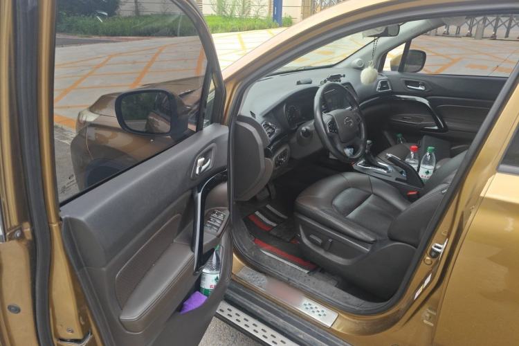 Used GAC Trumpchi GS4 2015 200T G-DCT Luxury Edition Driver Seat
