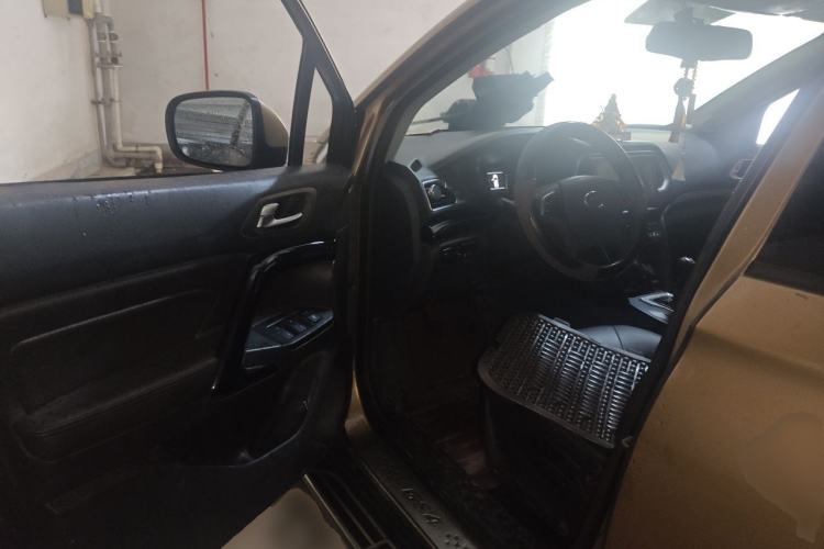 Used GAC Trumpchi GS4 2015 200T Manual Elite Edition Driver Seat