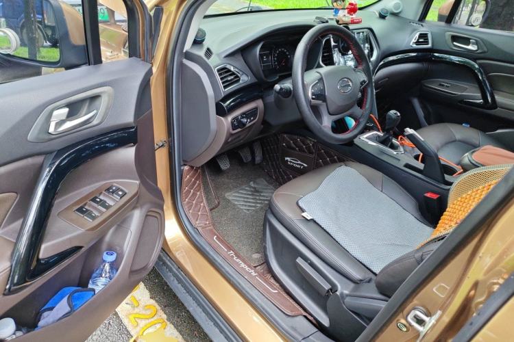 Used GAC Trumpchi GS4 2015 200T Manual Elite Edition Driver Seat