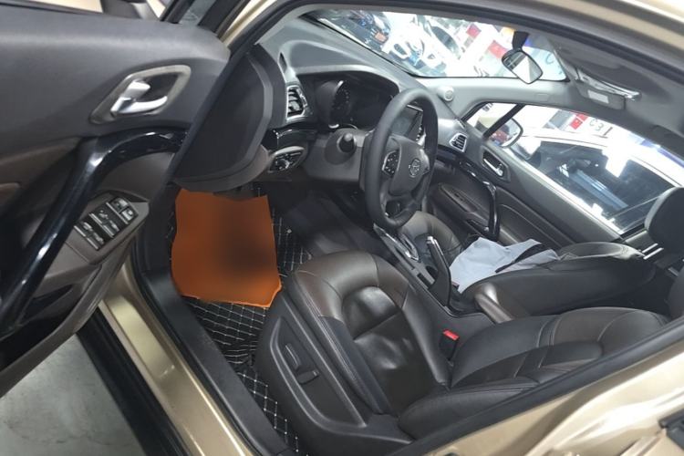 Used GAC Trumpchi GS4 2015 200T G-DCT Luxury Edition Driver Seat