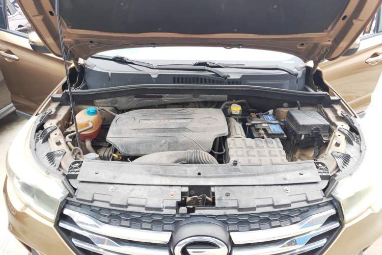 Used GAC Trumpchi GS4 2015 200T Manual Elite Edition Engine Bay