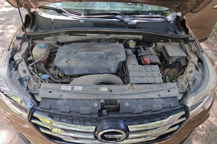 Used GAC Trumpchi GS4 2015 200T Manual Elite Edition Engine Bay