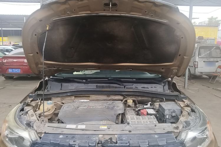 Used GAC Trumpchi GS4 2015 200T G-DCT Elite Edition Engine Bay