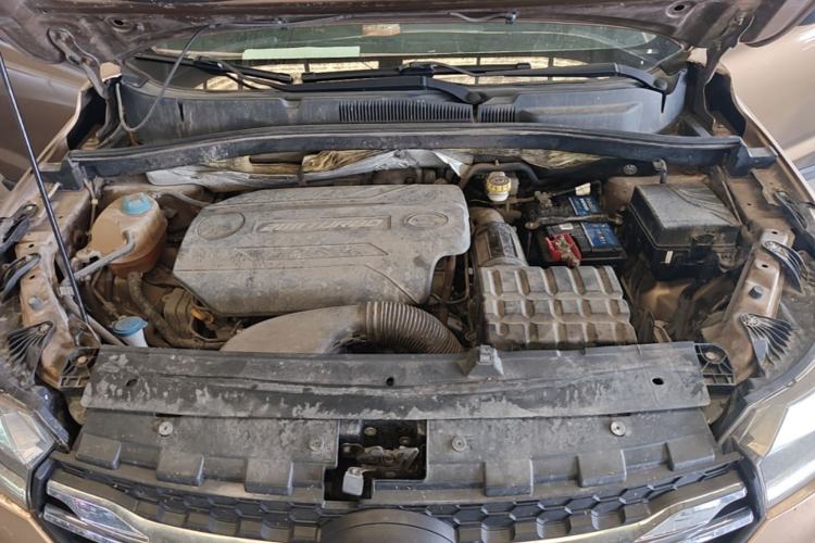 Used GAC Trumpchi GS4 2015 200T Manual Luxury Edition Engine Bay