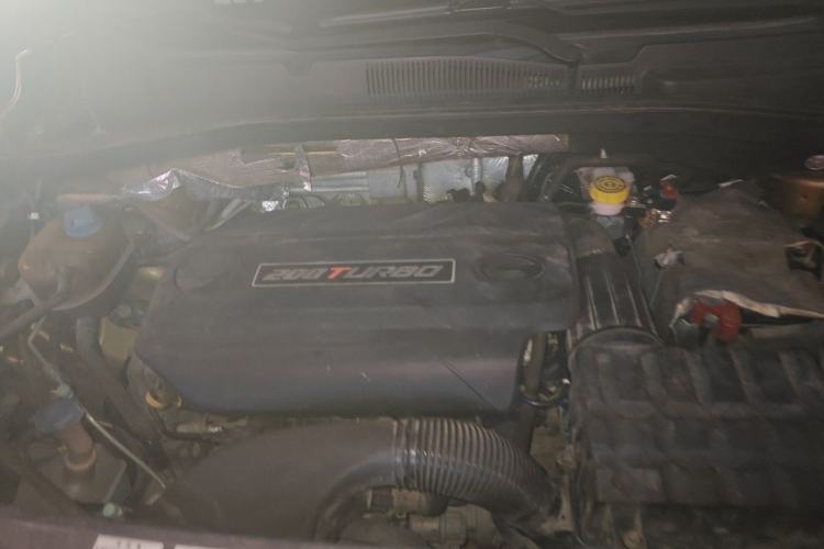Used GAC Trumpchi GS4 2015 200T G-DCT Luxury Edition Engine Bay
